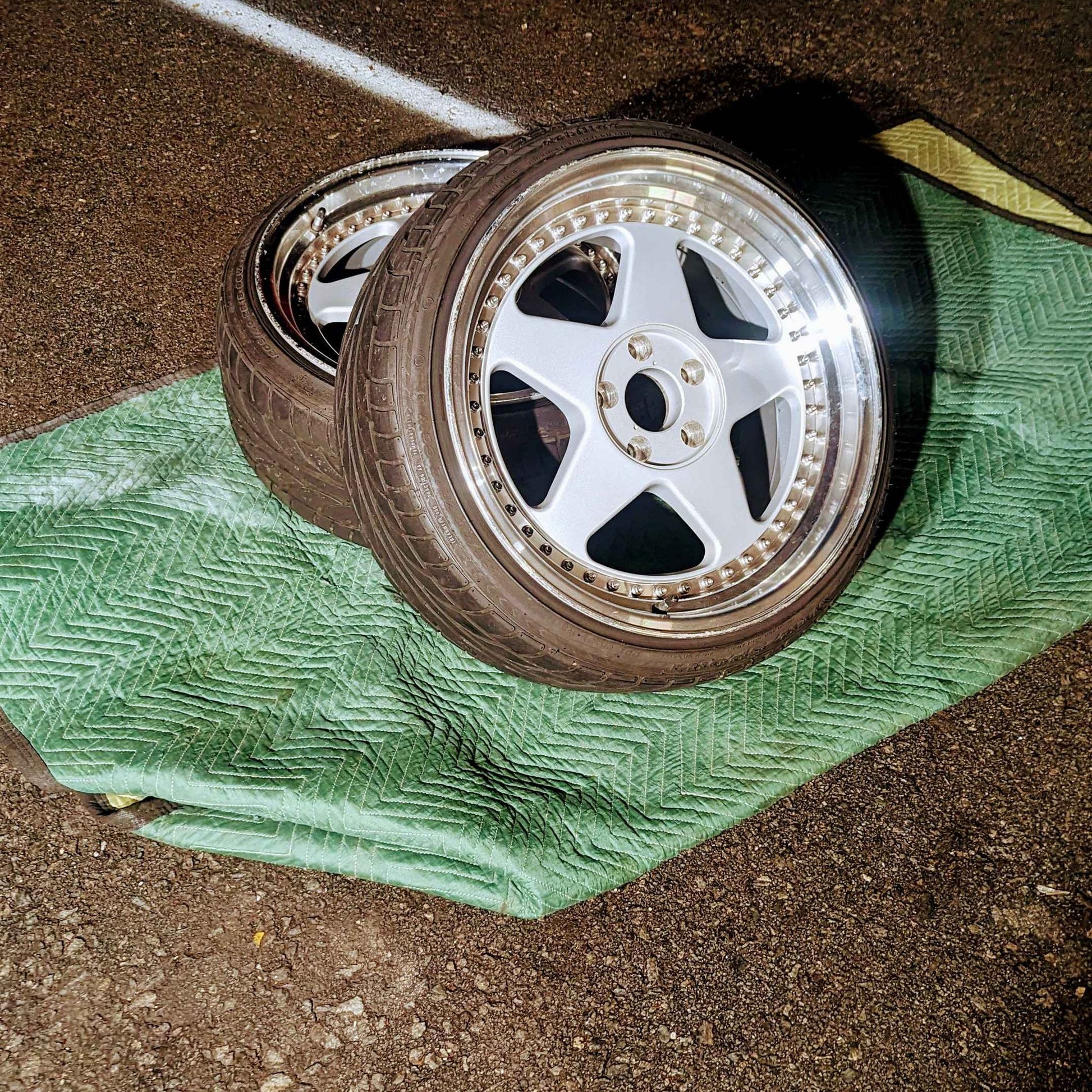 Mail-in wheel repair service for cracked and bent alloy wheels